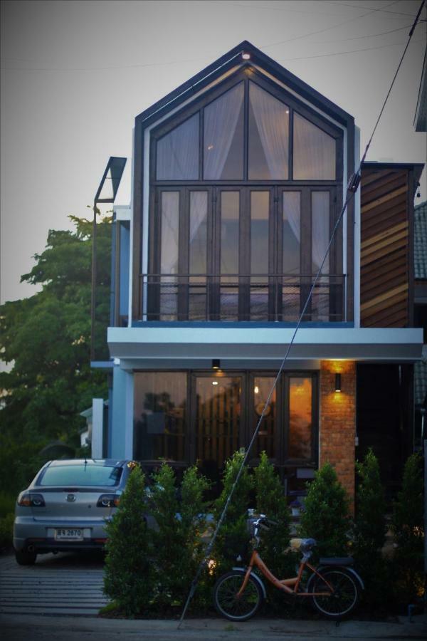 The Nichehome Waterside Living Chiang Mai Exterior photo